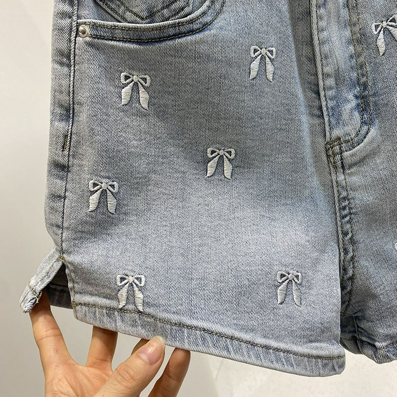 Embroidered  Knot Denim Shorts - Shorts Denim Frayed reseña y precio