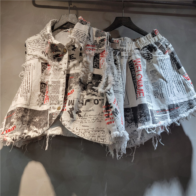Chic Women Newspapers Letters  - Shorts Denim Frayed reseña y precio